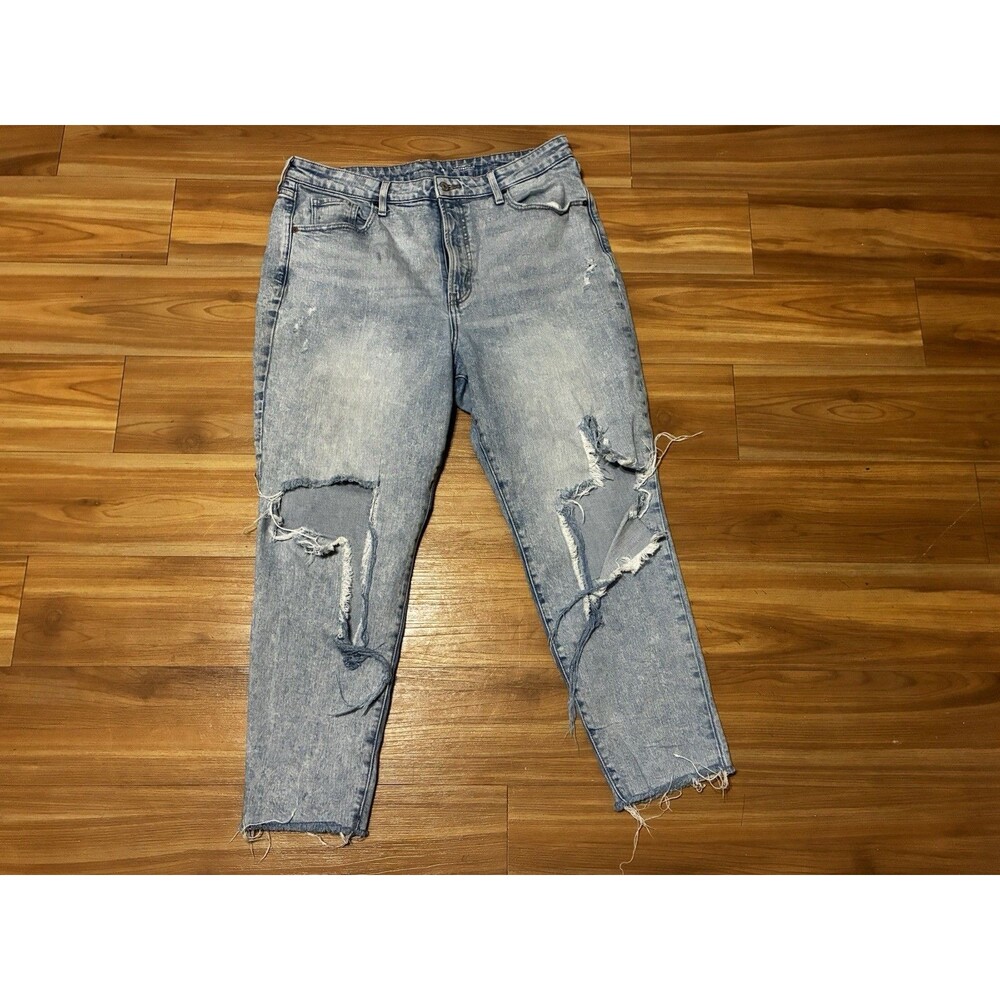 Old Navy Women’s Distressed Jeans Size 16 Higher Rise Straight Light Wash Denim